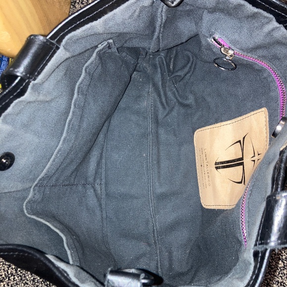 Lynn Tallerico black leather bag with gold and silver racing stripes - Picture 9 of 9